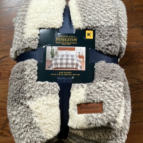 Pendleton Bedding Pendleton Blanket King Poshmark